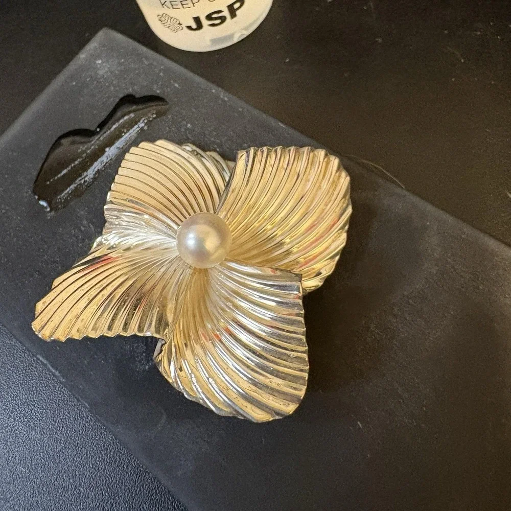 Vintage Sterling Silver 925 Brooch Pin with Cultured Pearl Flower Fluted MCM